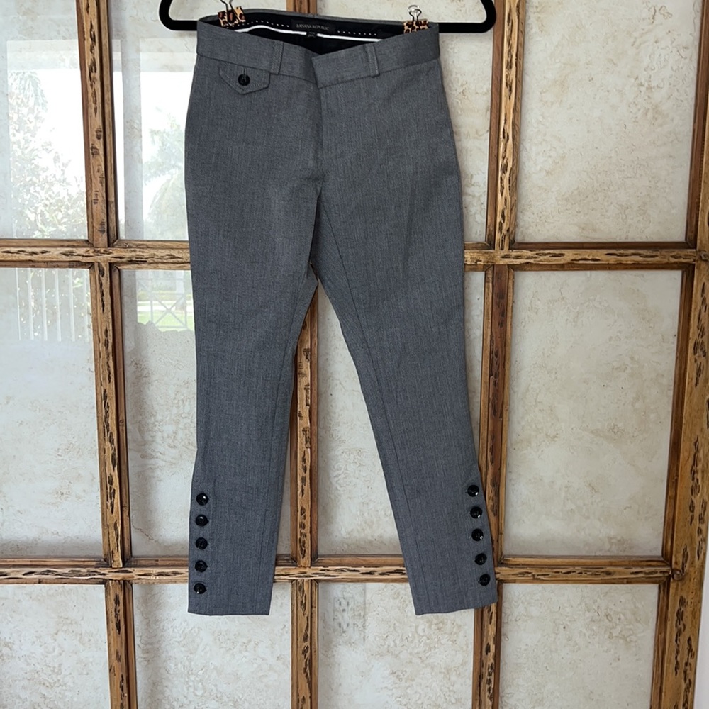 NWOT Banana Republic Sloan pants with side buttons.